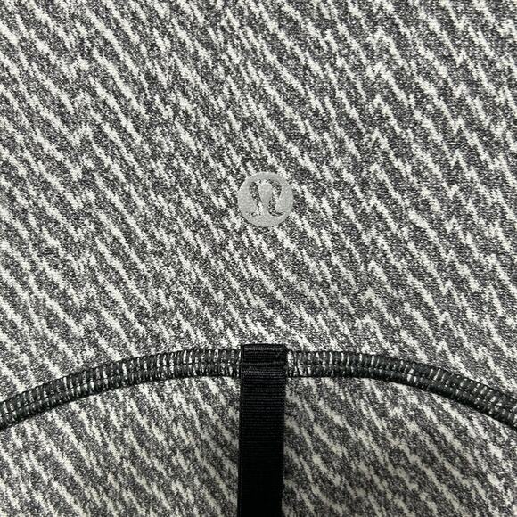 Lululemon Define Jacket Women's Sz 6 Heathered Herringbone Black Luon Outdoors - Picture 8 of 9